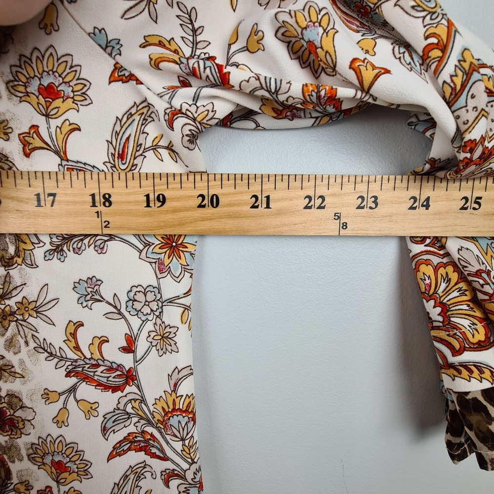Chico's Leopard Paisley Floral V-Neck Bell Sleeve Tunic Top Brown White Size 1 M - Picture 4 of 8